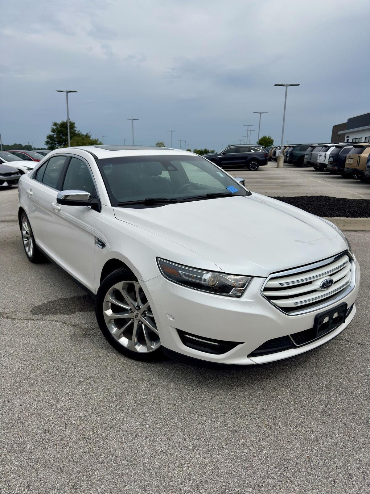 2016 Ford Taurus LIMITED