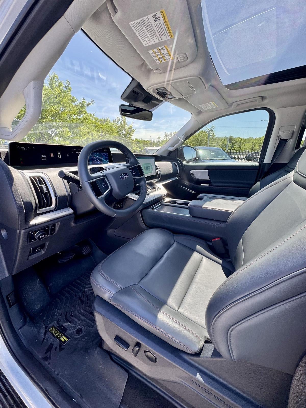 2025 Ford Expedition Active