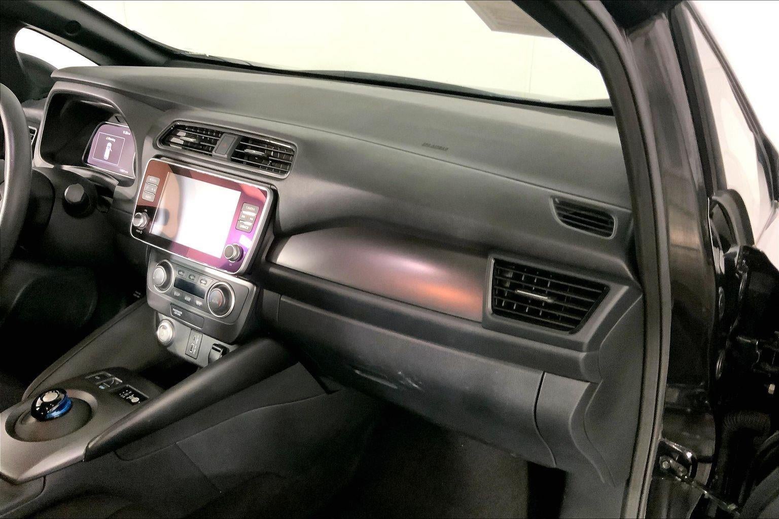 2023 Nissan LEAF S