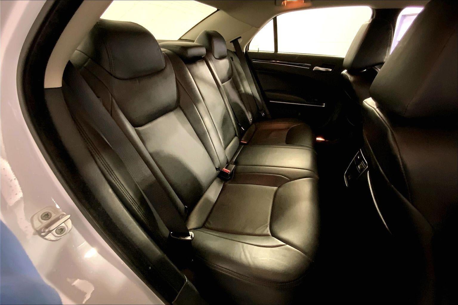 2023 Chrysler 300 Touring