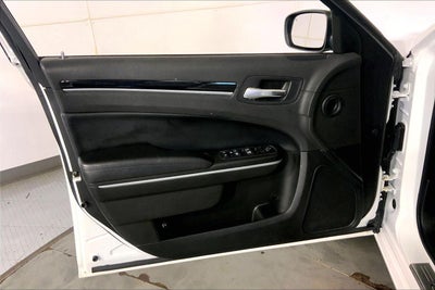 2023 Chrysler 300 Touring