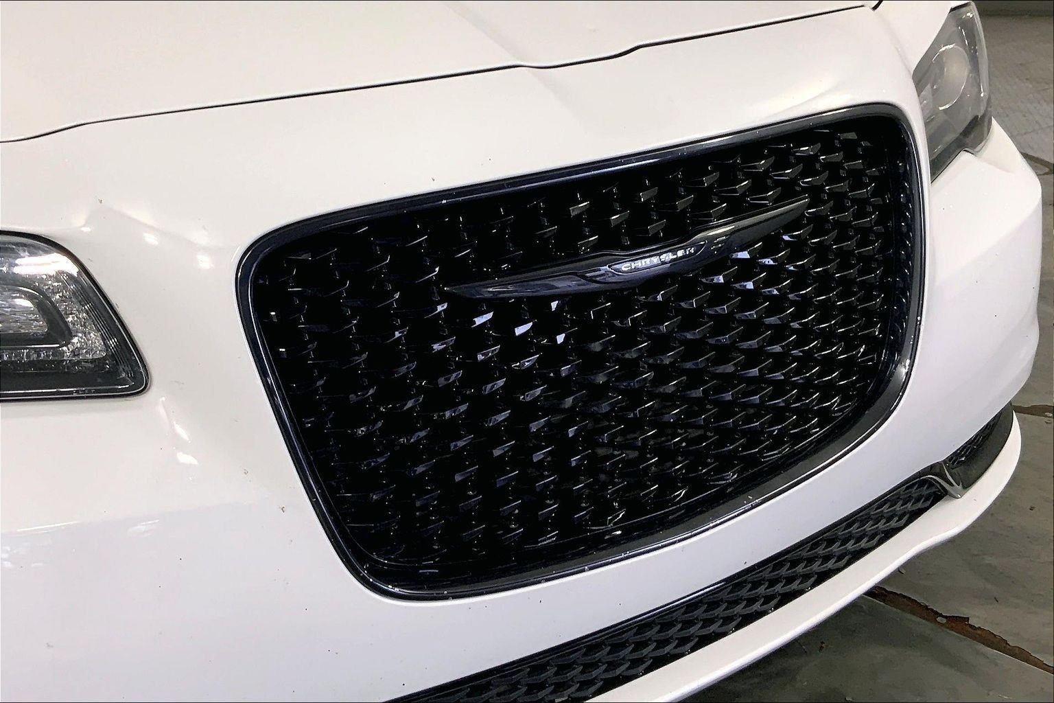 2023 Chrysler 300 Touring