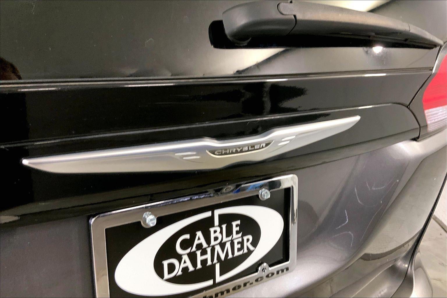 2022 Chrysler Voyager LX