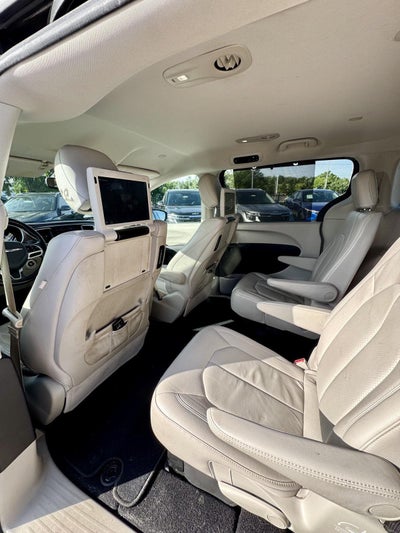 2017 Chrysler Pacifica Touring-L Plus
