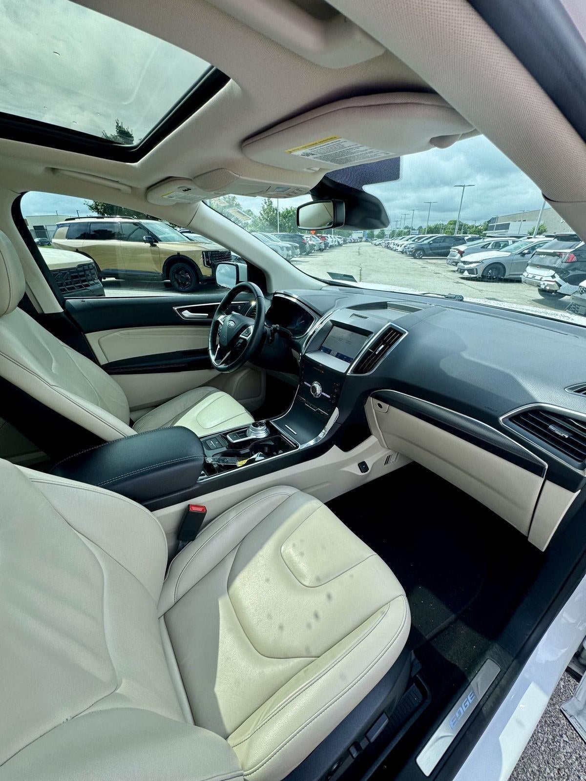 2020 Ford Edge Titanium