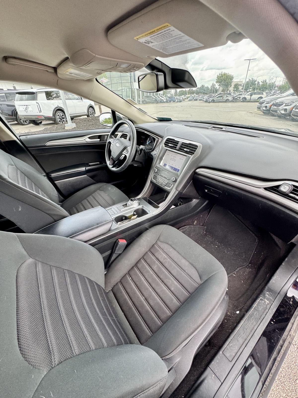 2020 Ford Fusion SE