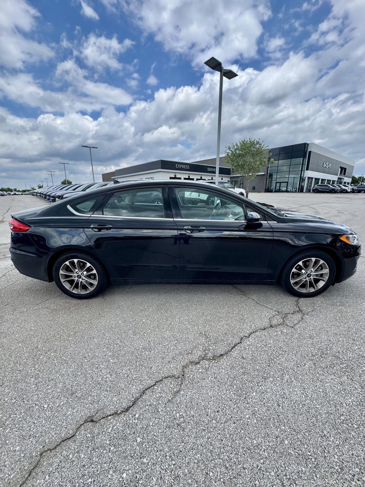 2020 Ford Fusion SE
