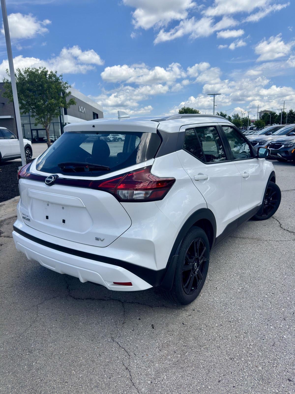 2022 Nissan Kicks SV
