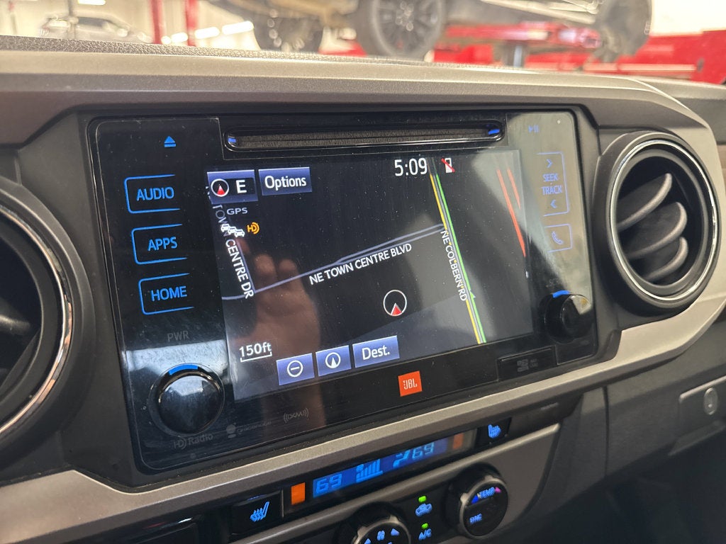 2017 Toyota Tacoma Limited V6