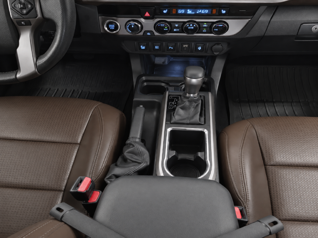 2017 Toyota Tacoma Limited V6