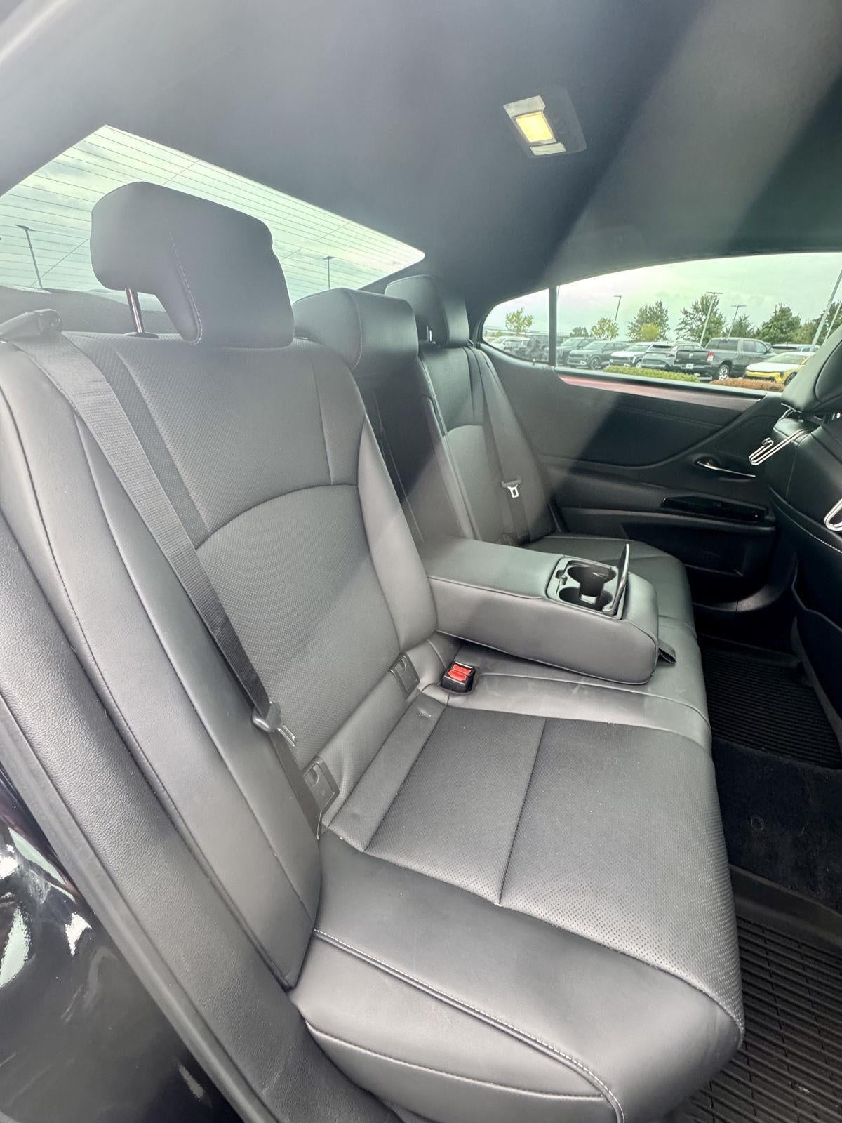 2022 Lexus ES ES 300h F SPORT