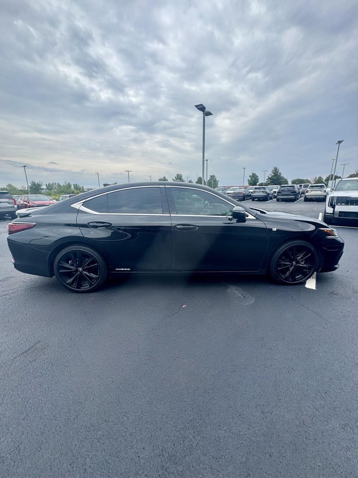 2022 Lexus ES ES 300h F SPORT