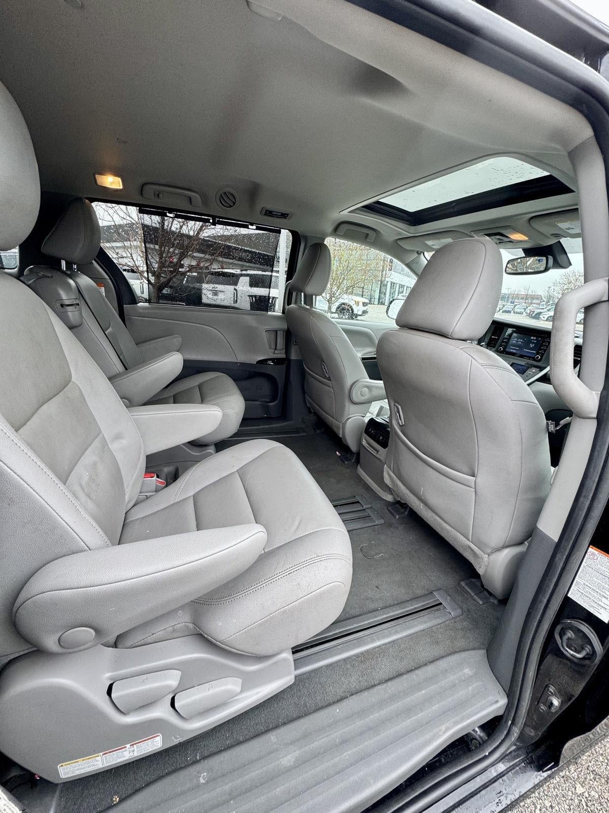 2020 Toyota Sienna XLE