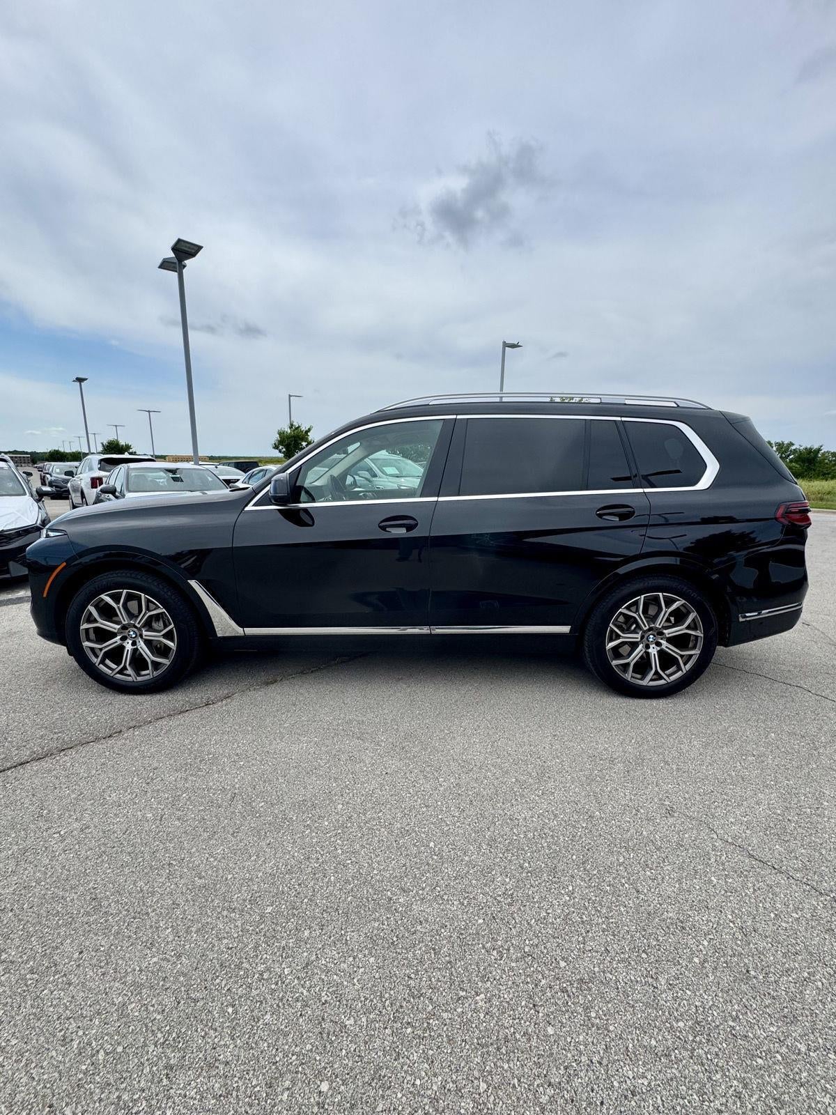 2025 BMW X7 xDrive40i