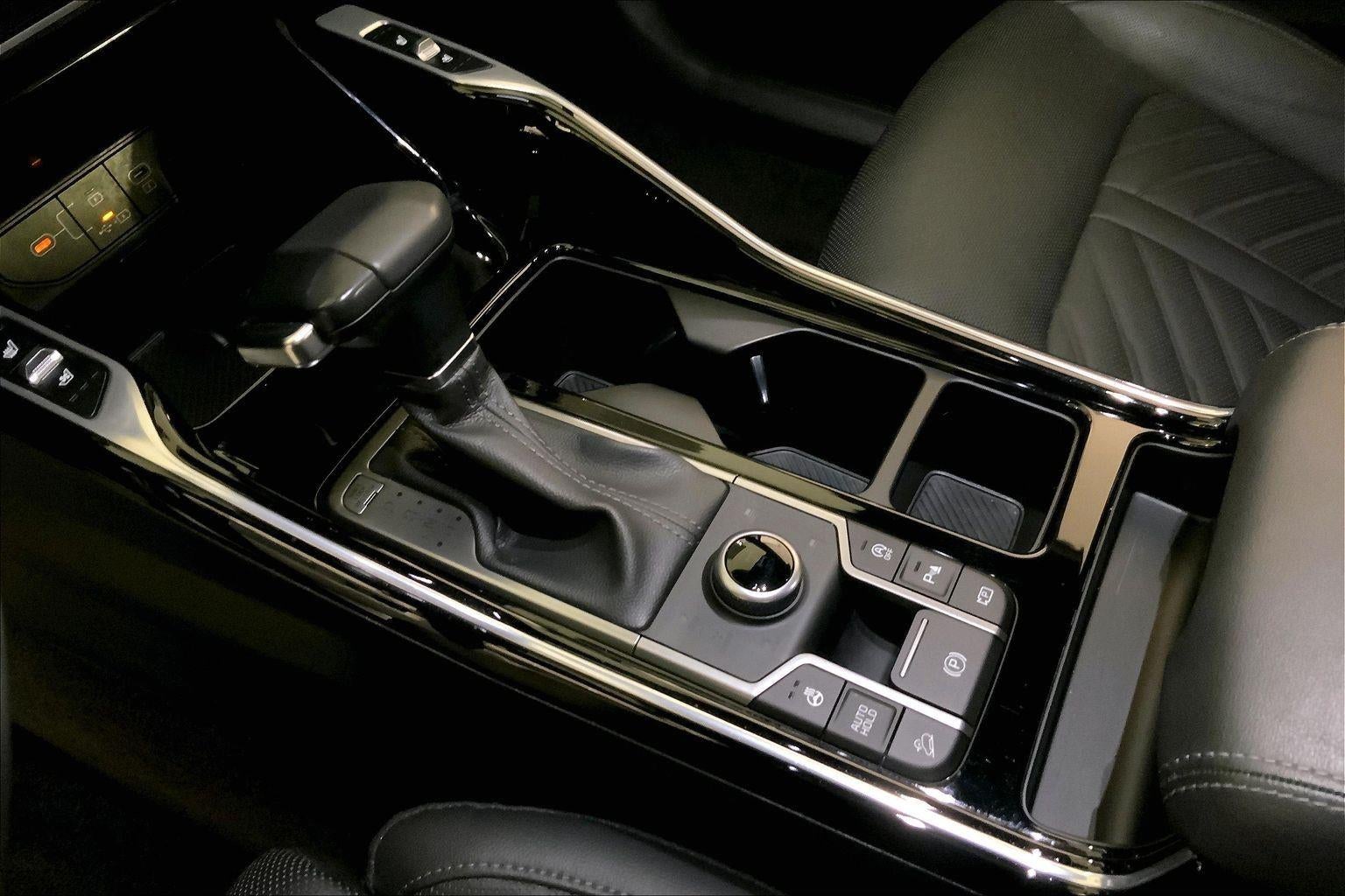 2024 Kia Sorento X-Pro SX-Prestige