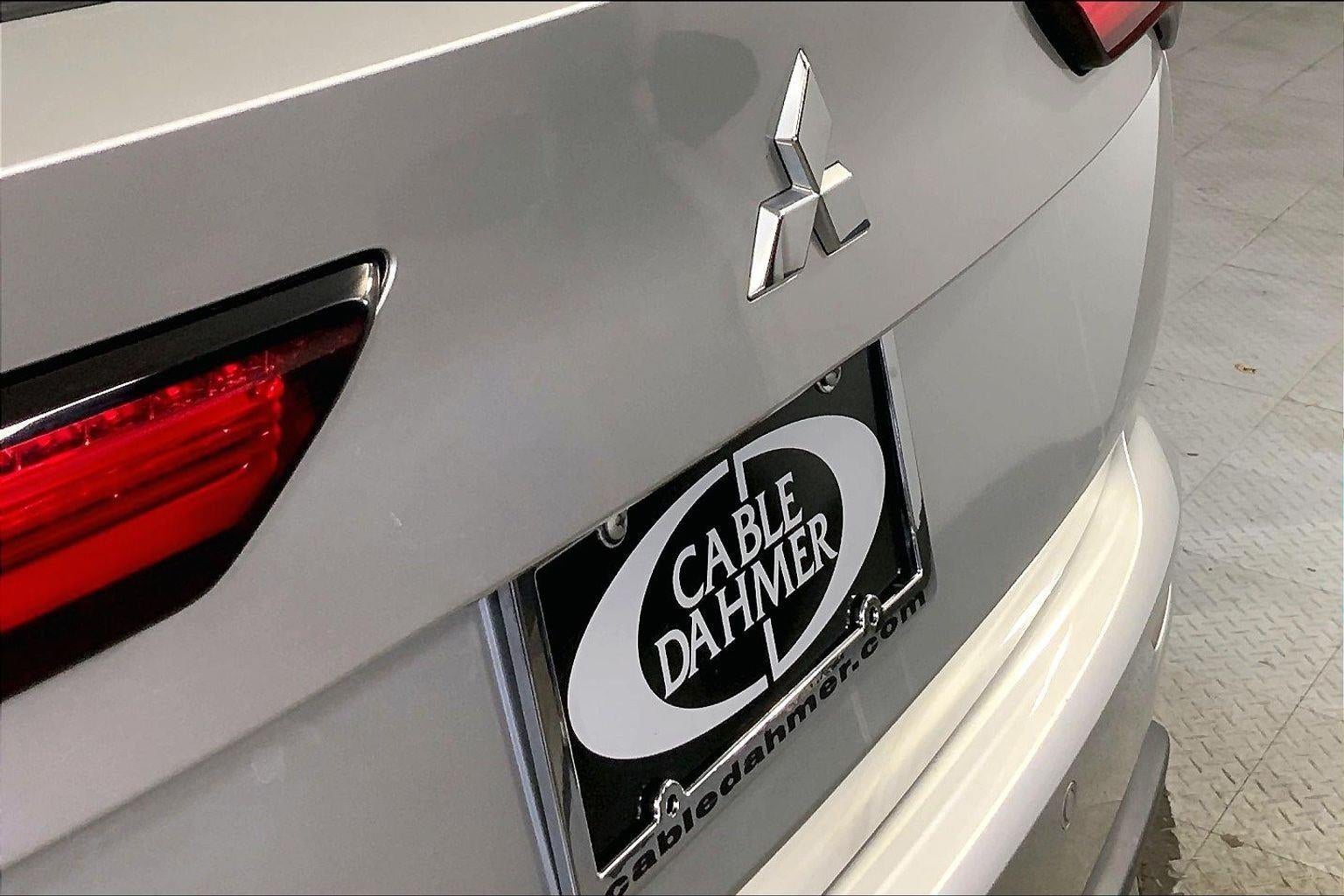 2022 Mitsubishi OUTLANDER ES