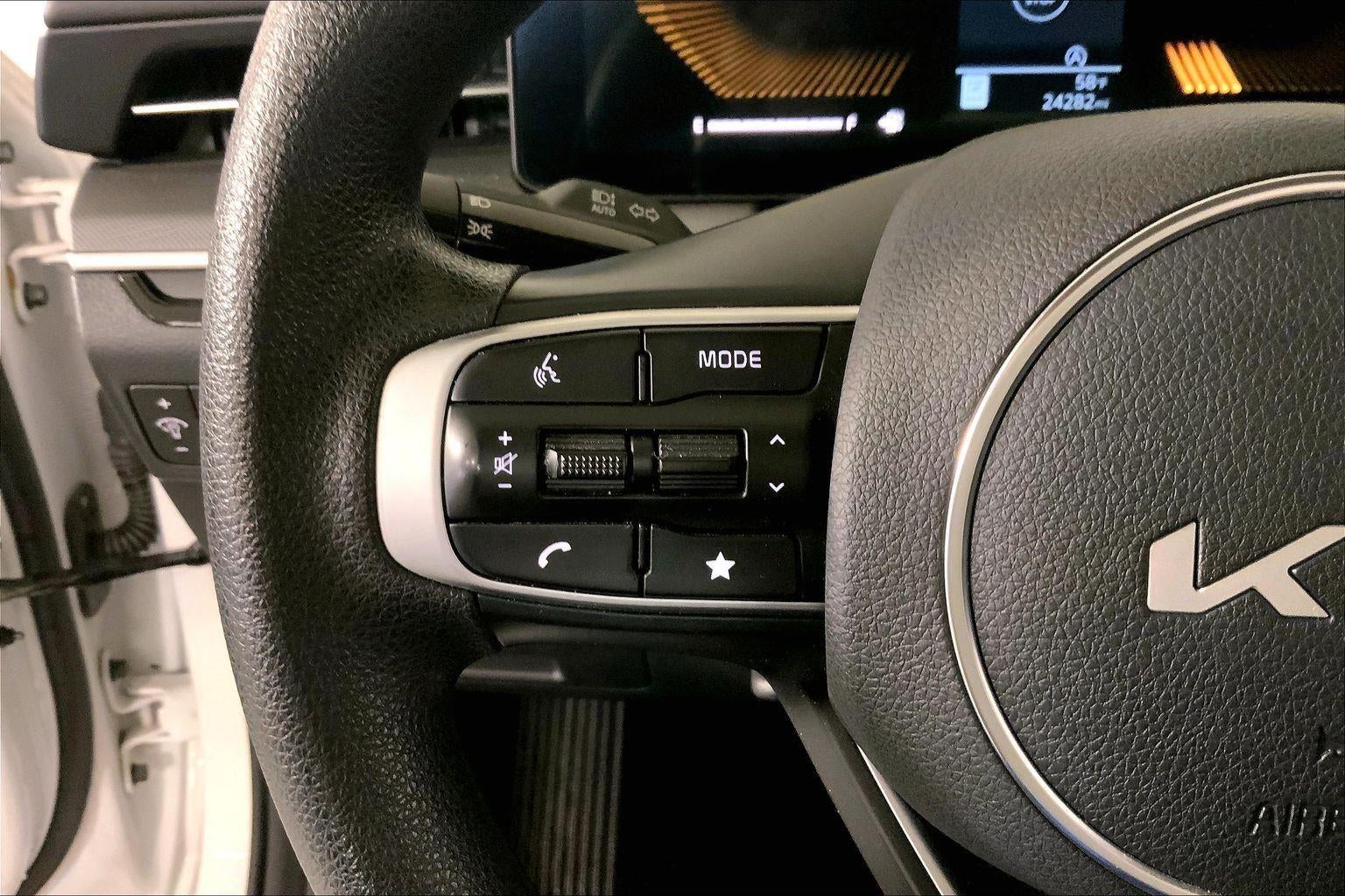 2025 Kia K5 LXS