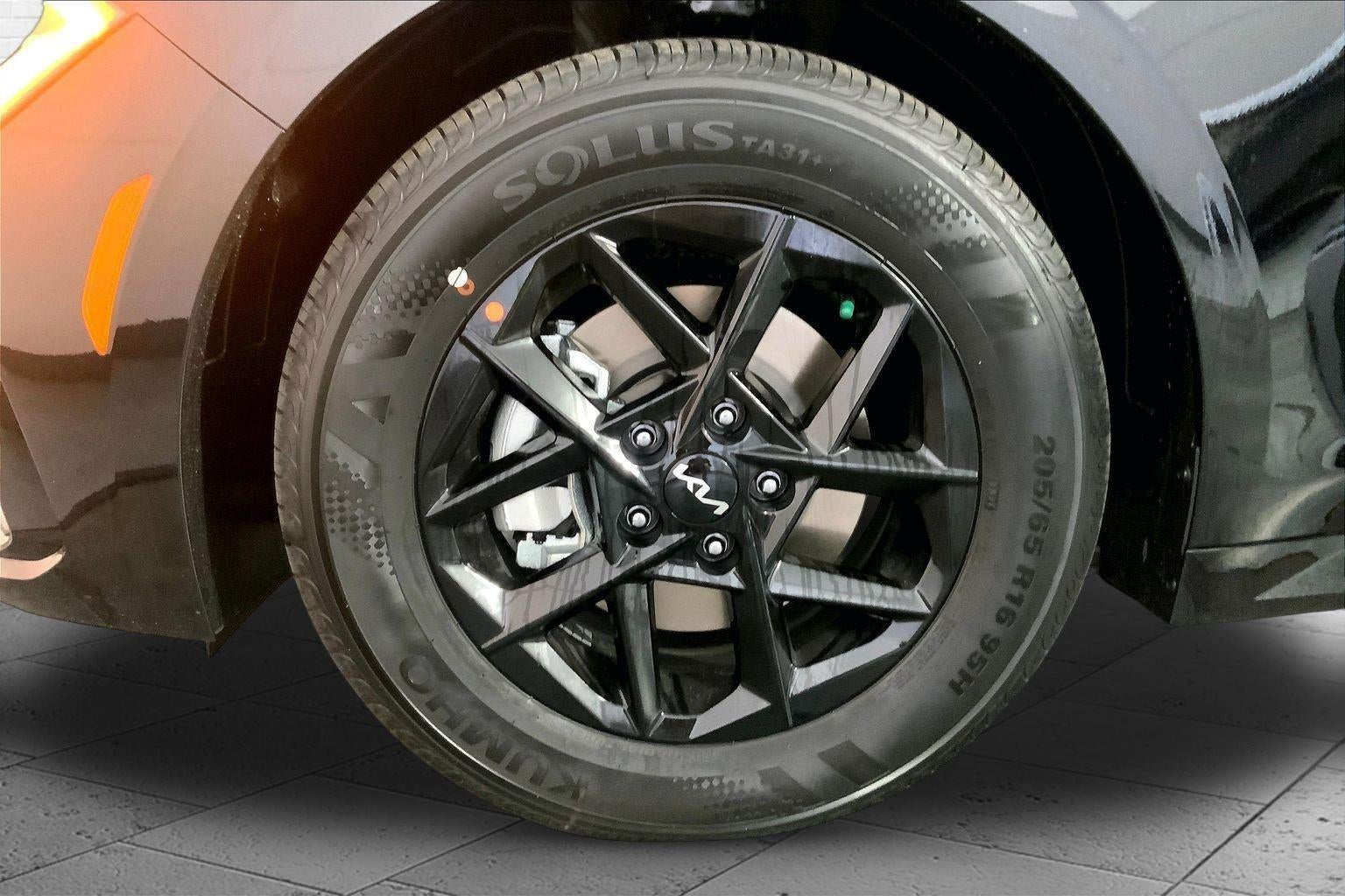 2026 Kia K5 LXS