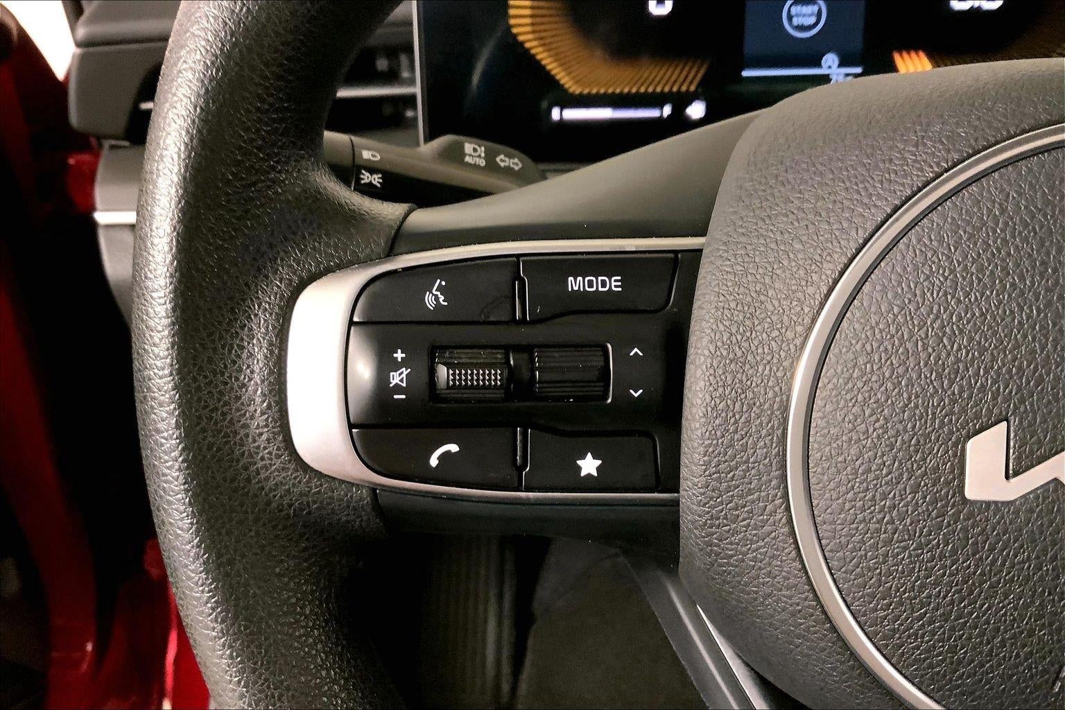 2025 Kia K5 LXS