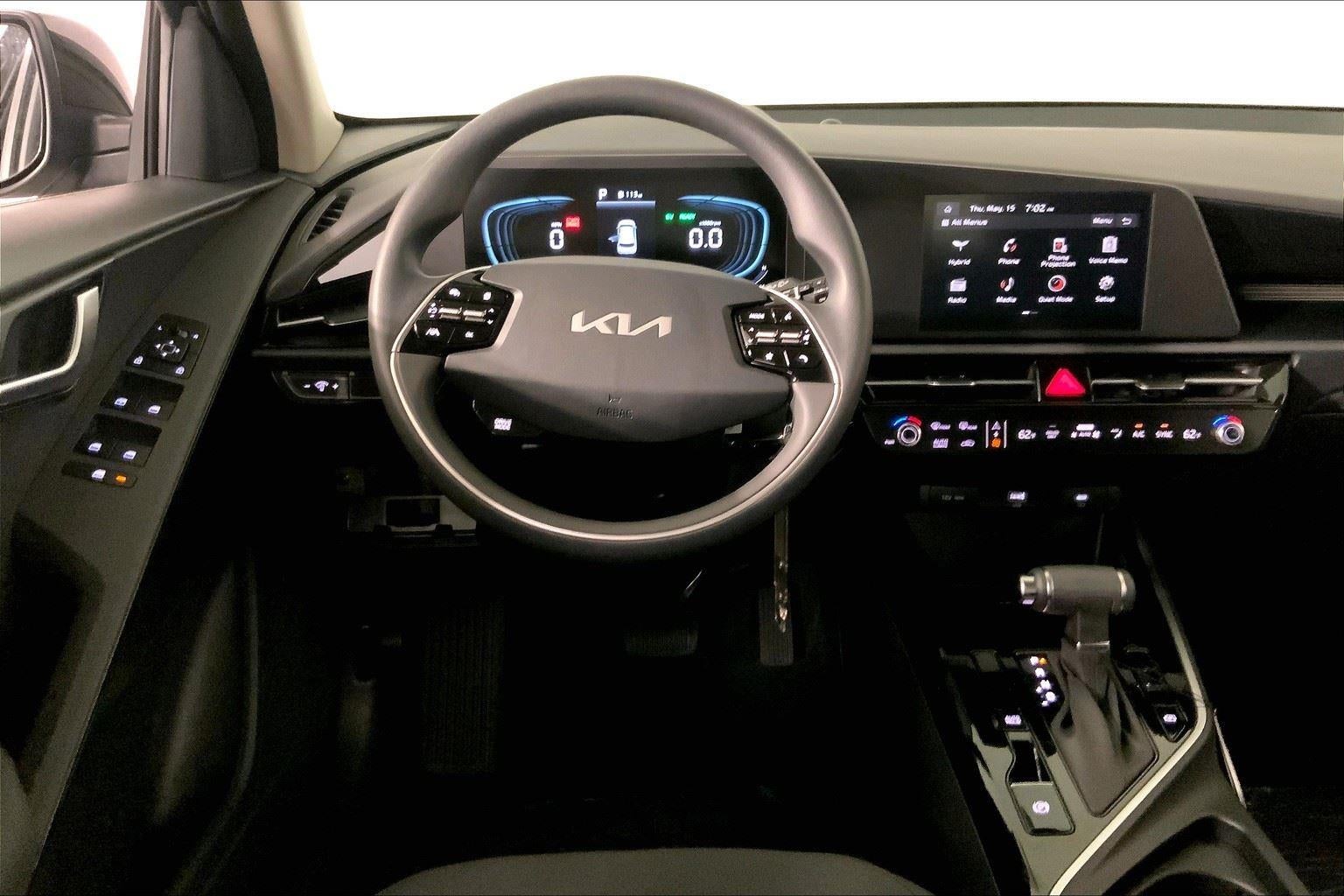 2025 Kia Niro LX