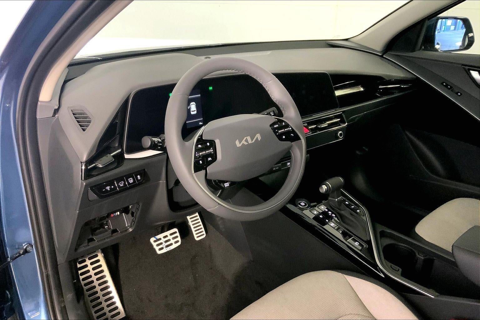 2026 Kia Niro SX Touring