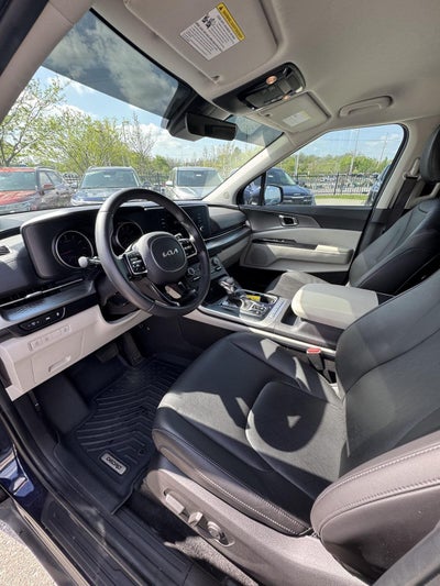 2024 Kia Carnival LX