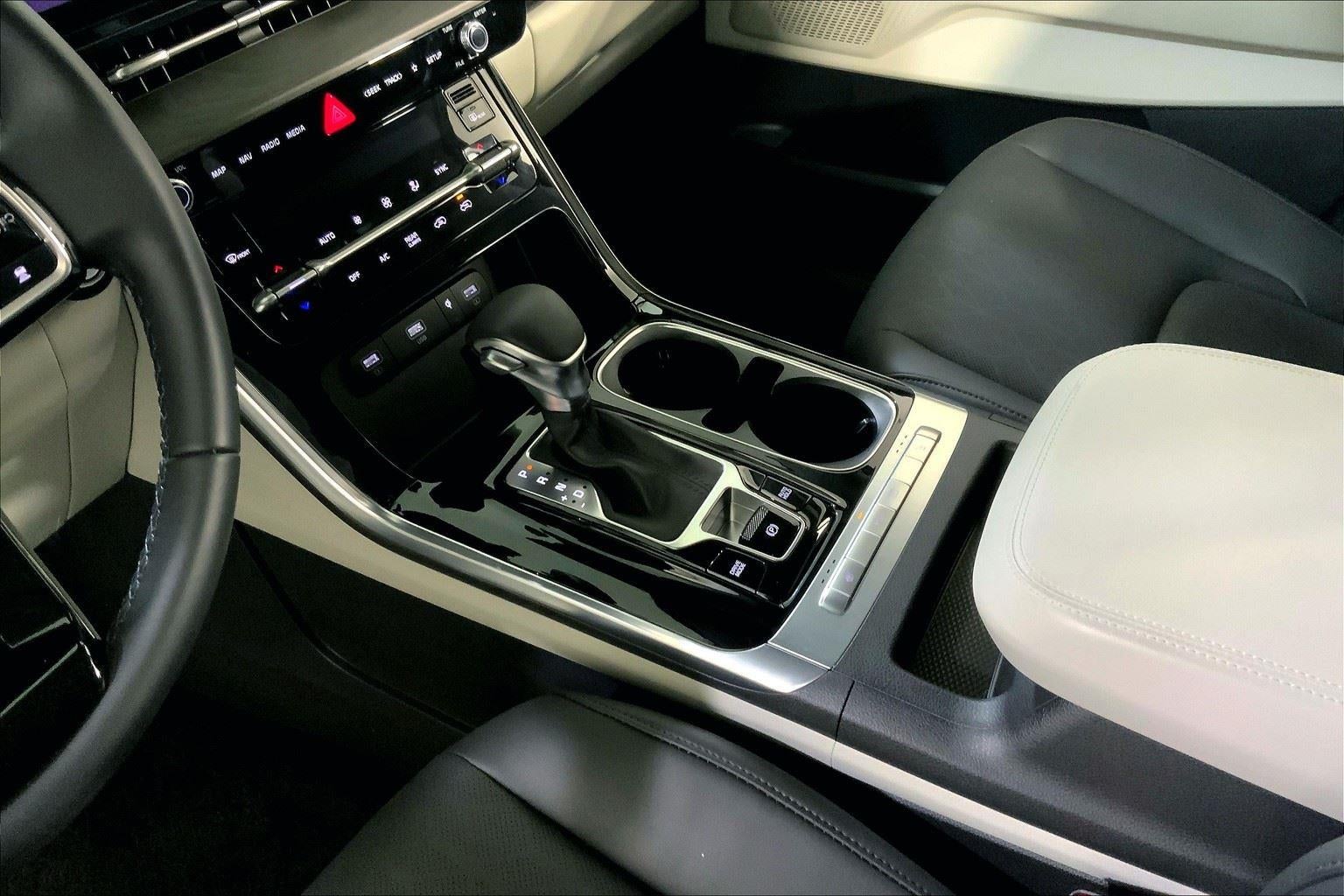 2023 Kia Carnival EX