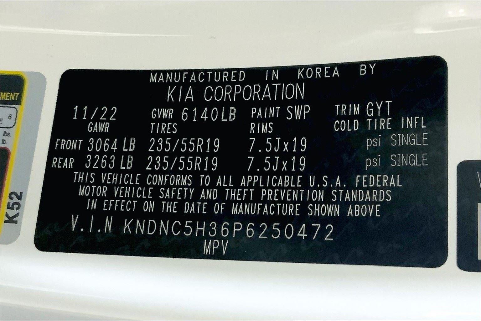 2023 Kia Carnival EX