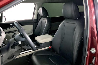 2023 Kia Carnival SX