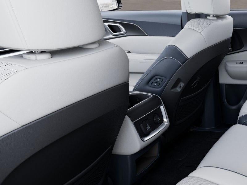 2025 Kia Carnival SX