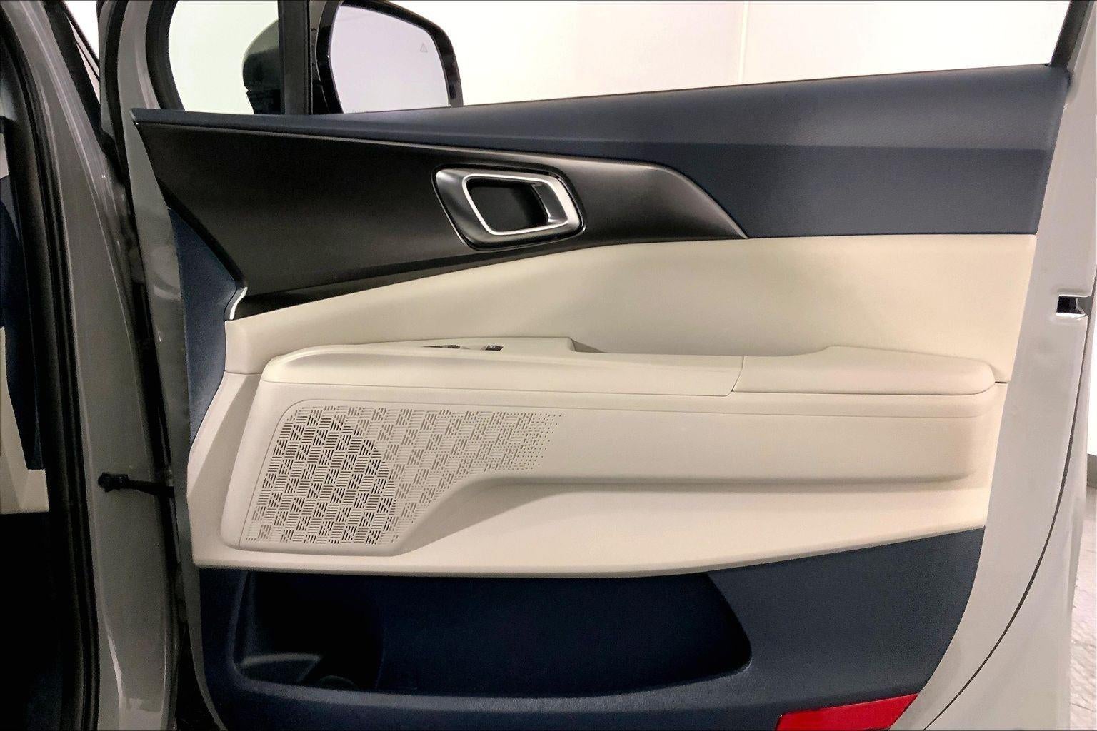 2025 Kia Carnival Hybrid SX