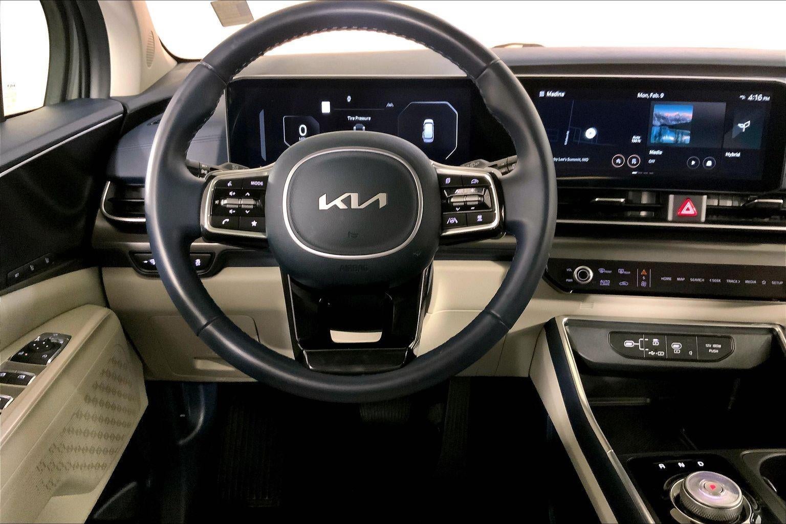 2025 Kia Carnival Hybrid SX