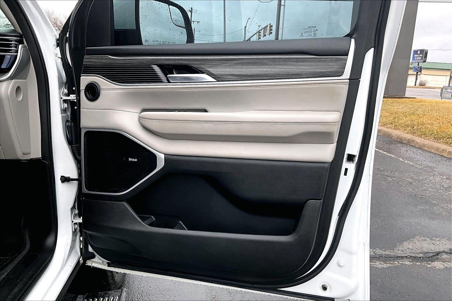 2022 Jeep Wagoneer Series III