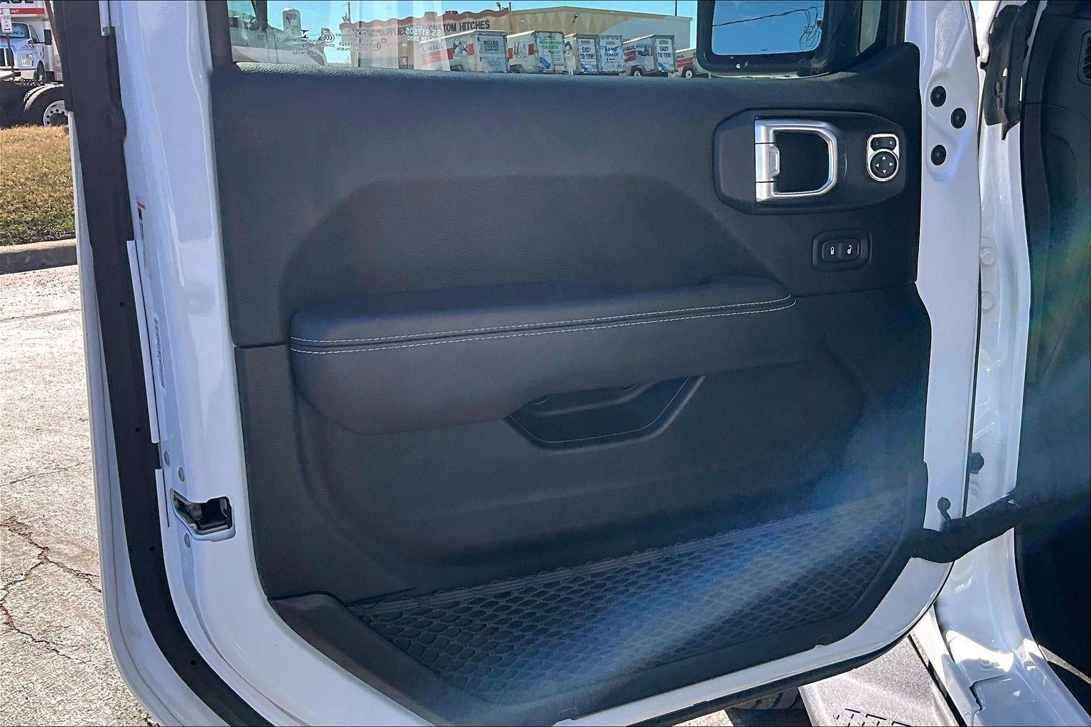 2020 Jeep Gladiator Overland