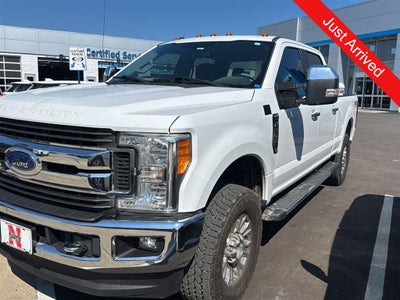2017 Ford Super Duty F-250 SRW Lariat