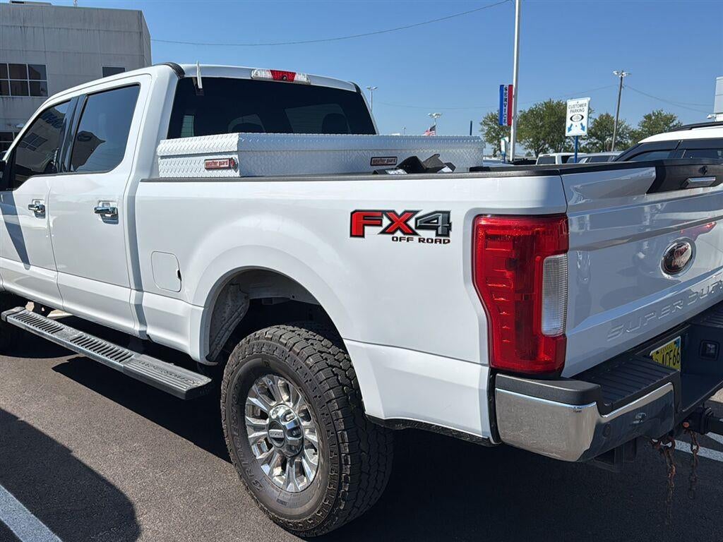 2017 Ford Super Duty F-250 SRW Lariat