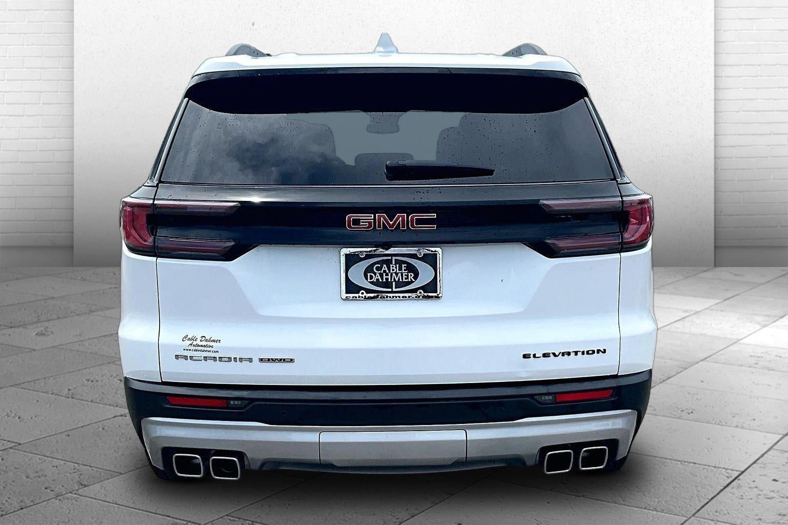2025 GMC Acadia Elevation