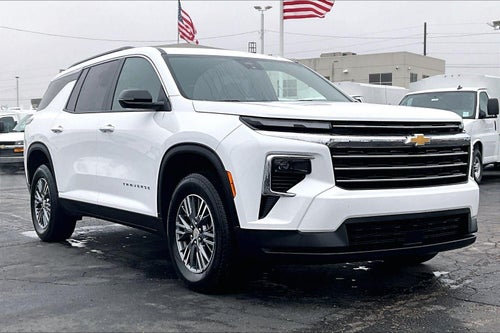 2025 Chevrolet Traverse LT