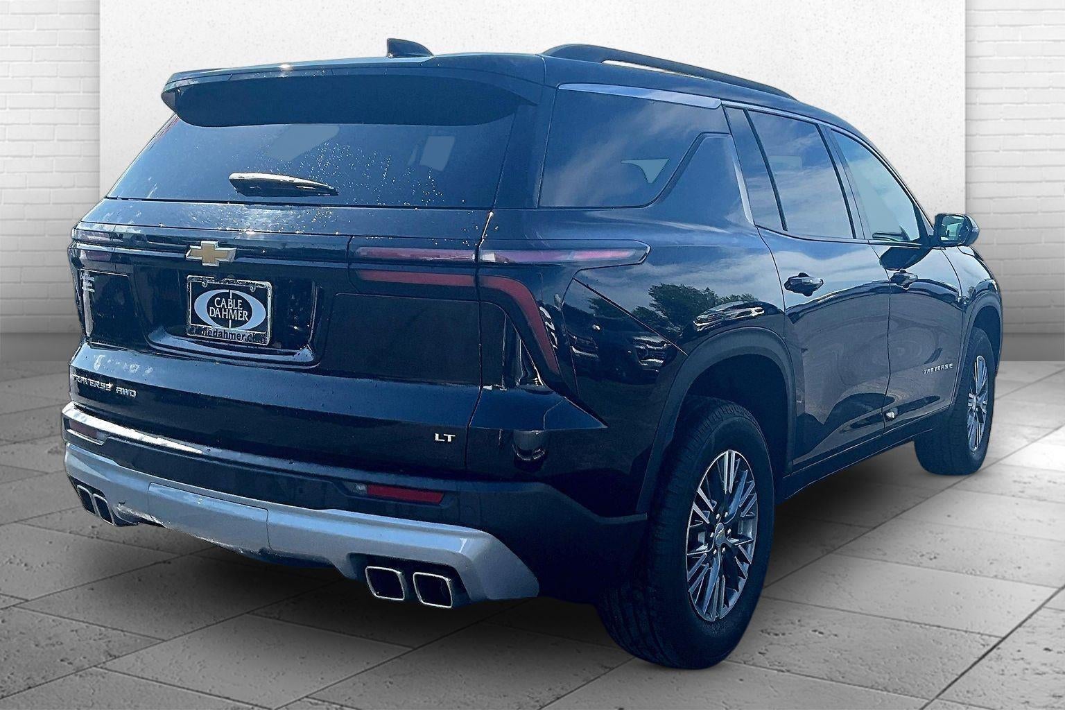 2024 Chevrolet Traverse LT