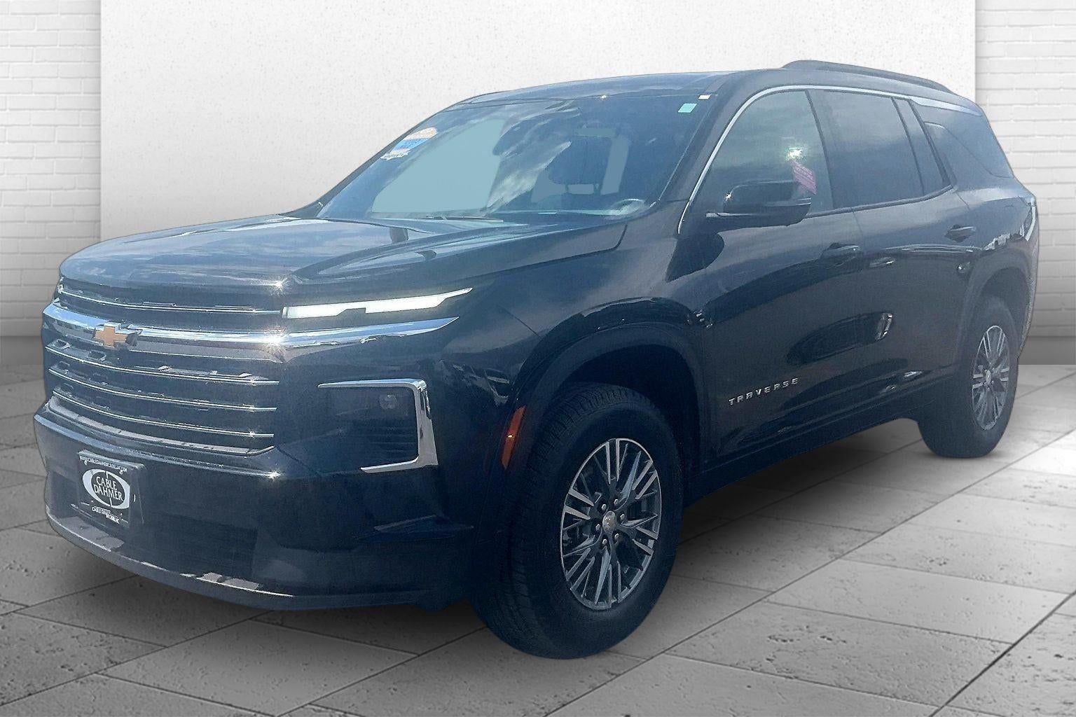 2024 Chevrolet Traverse LT