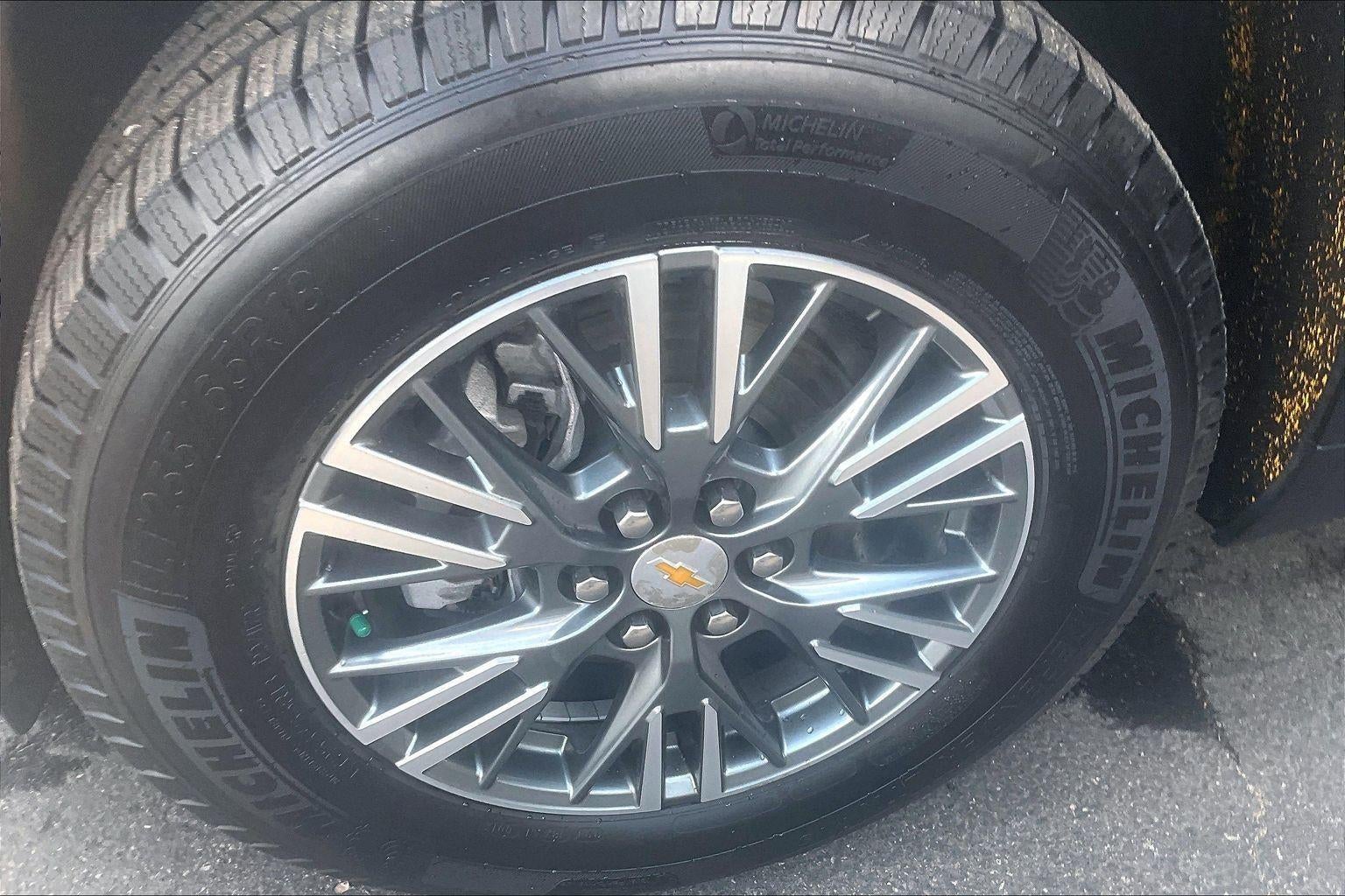 2024 Chevrolet Traverse LT