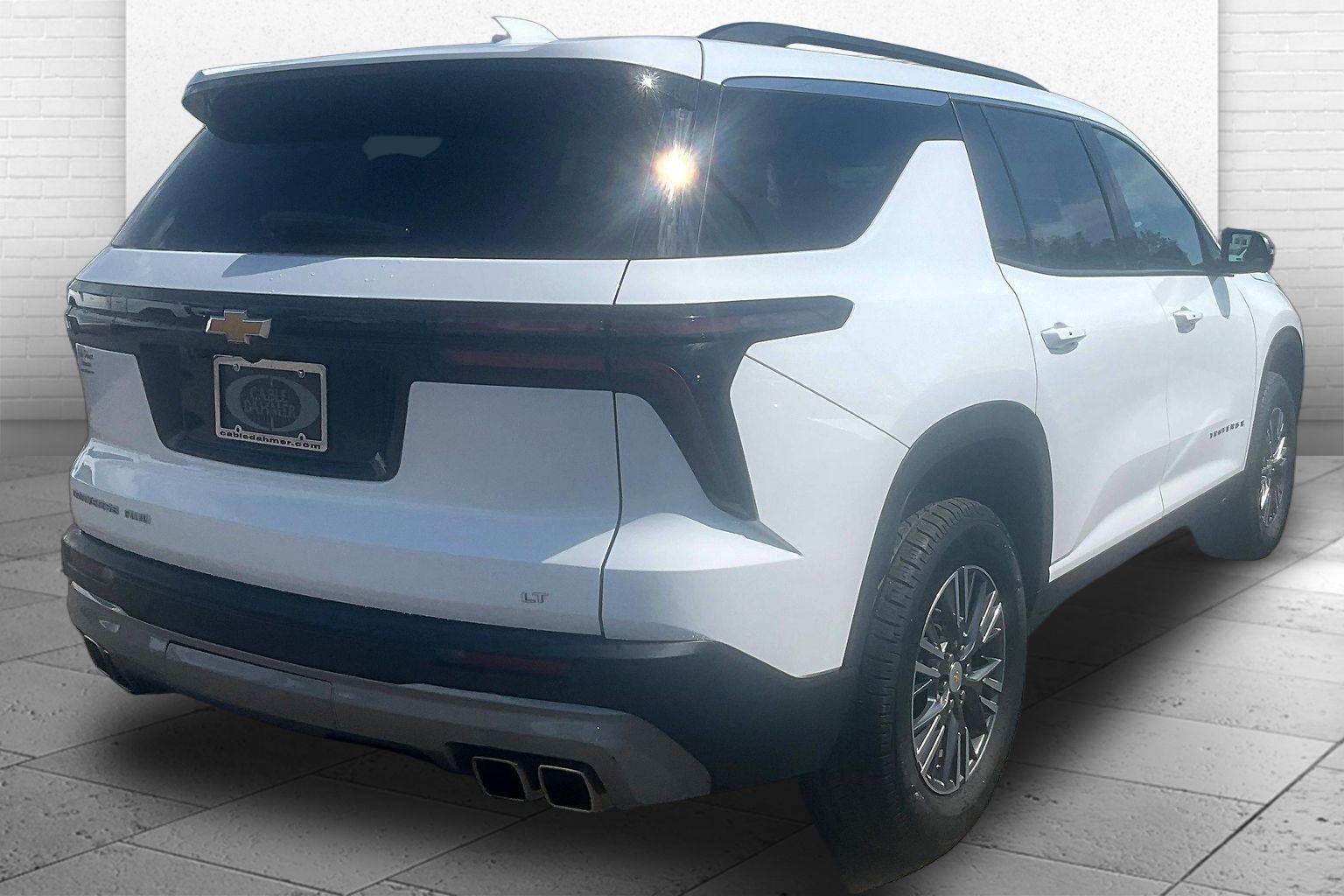 2024 Chevrolet Traverse LT