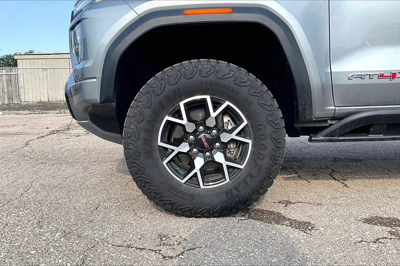 2024 GMC Canyon AT4X
