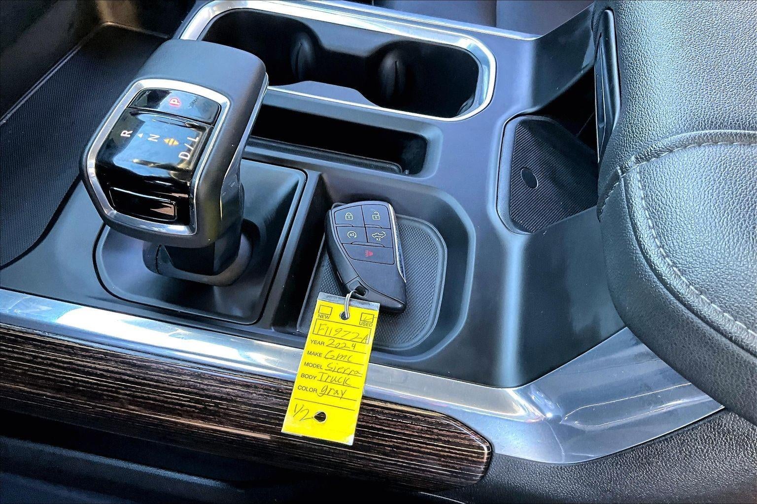 2024 GMC Sierra 1500 Elevation