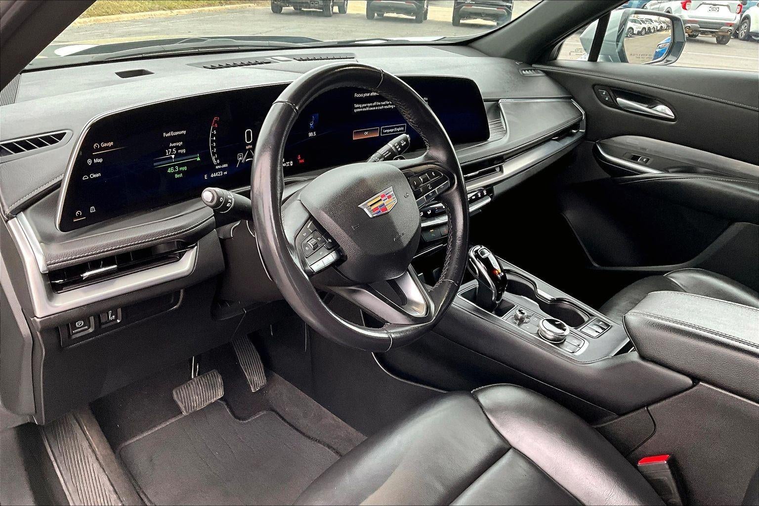 2024 Cadillac XT4 Premium Luxury