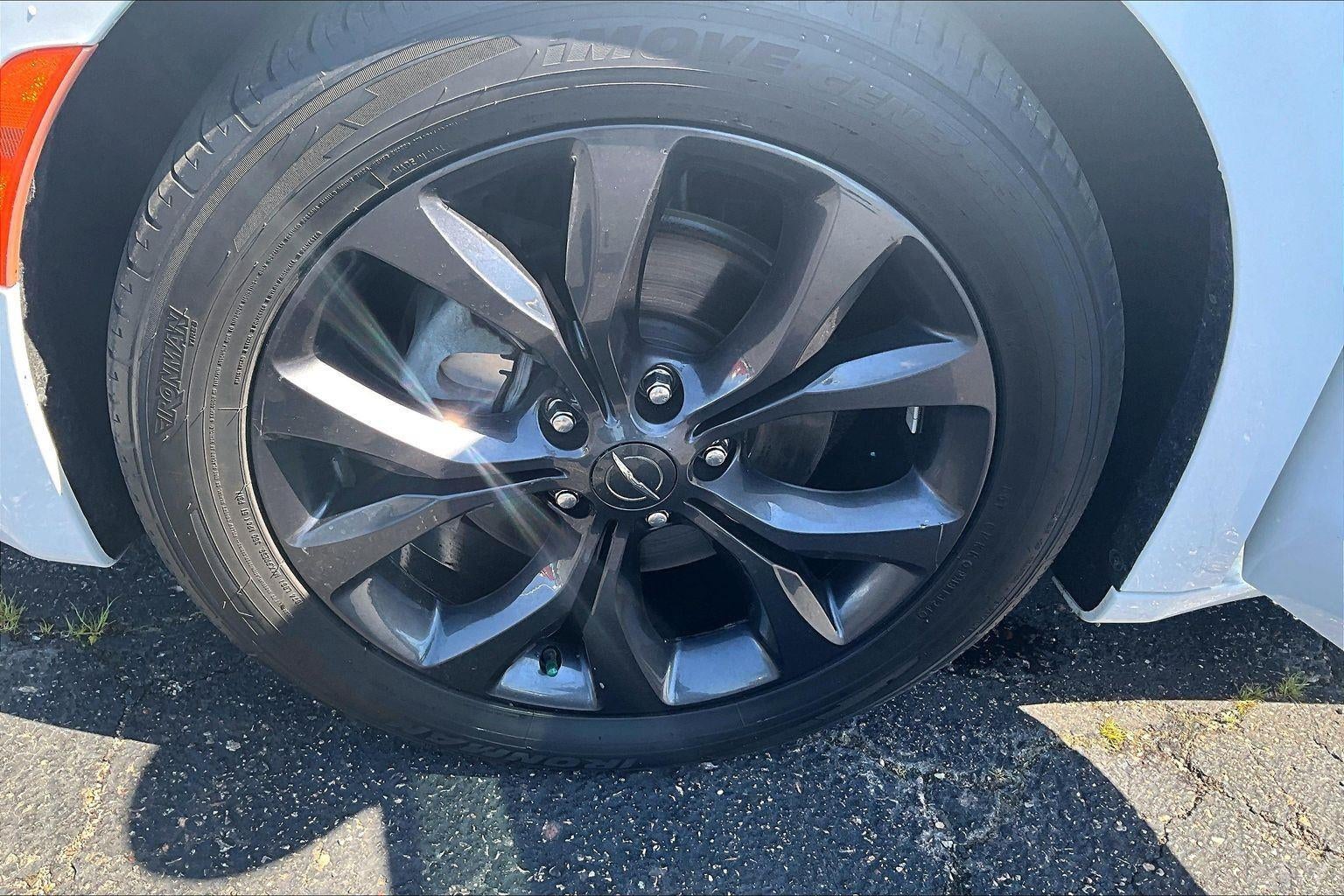 2020 Chrysler Pacifica Touring L Plus 35th Anniversary