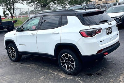 2025 Jeep Compass Trailhawk