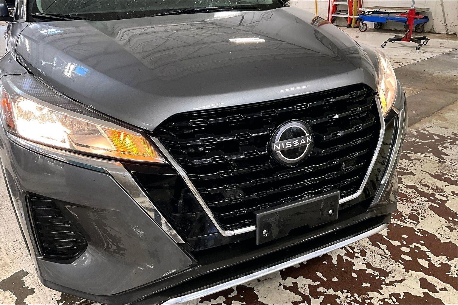 2022 Nissan Kicks SV