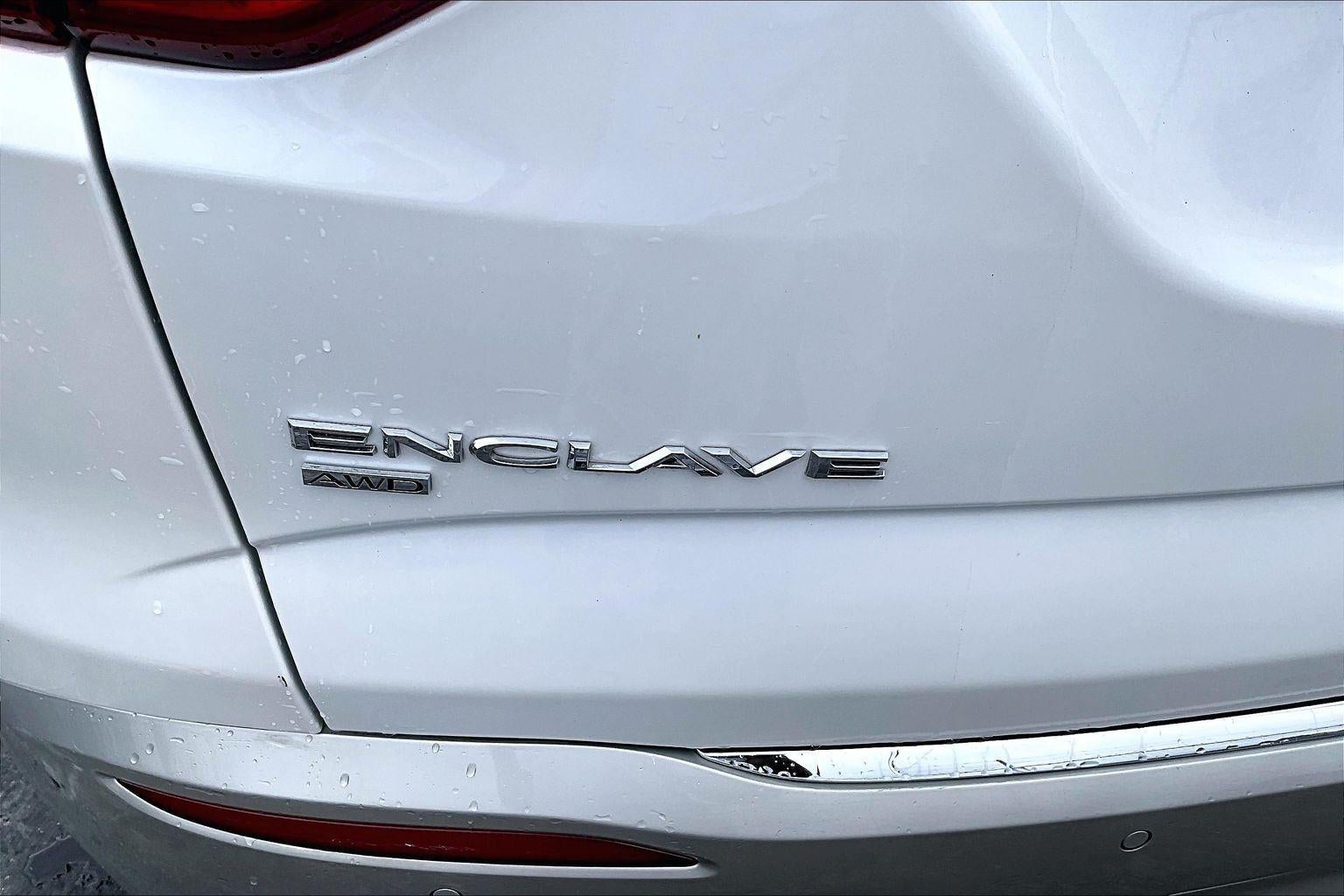 2022 Buick Enclave Essence