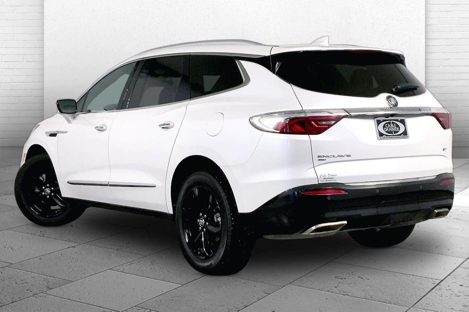2023 Buick Enclave Essence
